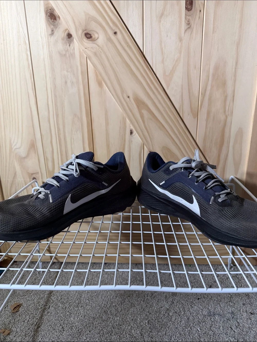 Nike Pegasus 40 Men's Running Shoes Cowboys- Charcoal, Black, White - Picture 7 of 8